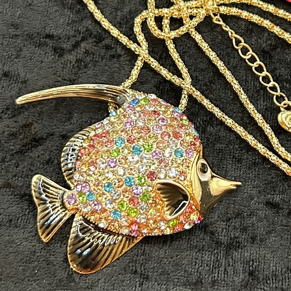 Betsey Johnson Rainbow Fish Rhinestone Pendant Necklace - Picture 5 of 5